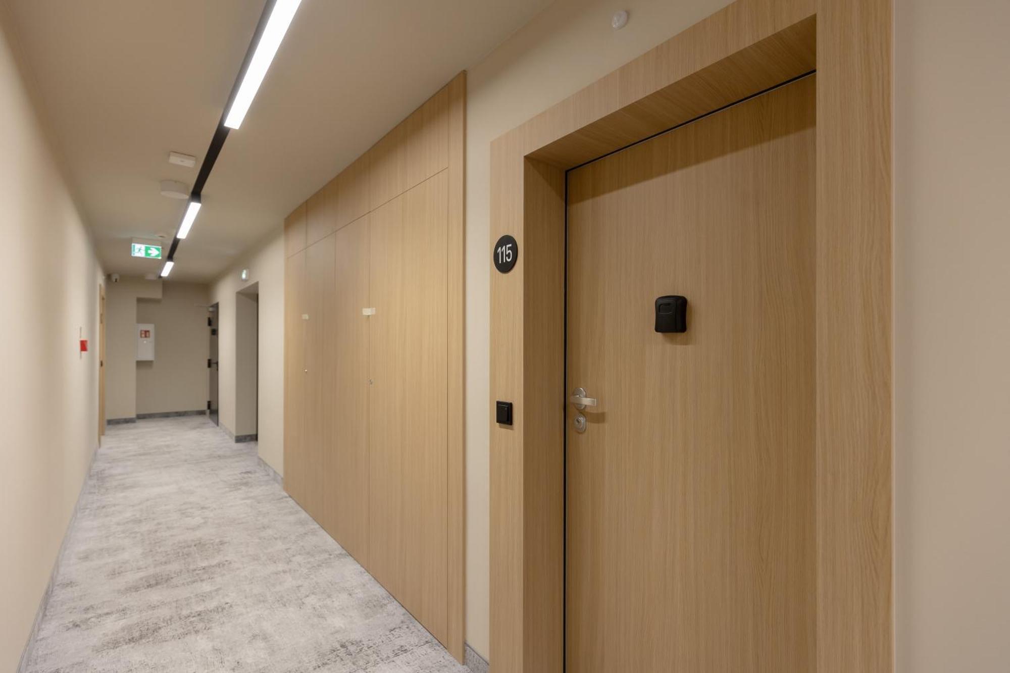 Aparthotel Mokotow Business Center By Noclegi Renters Warsaw Exterior photo